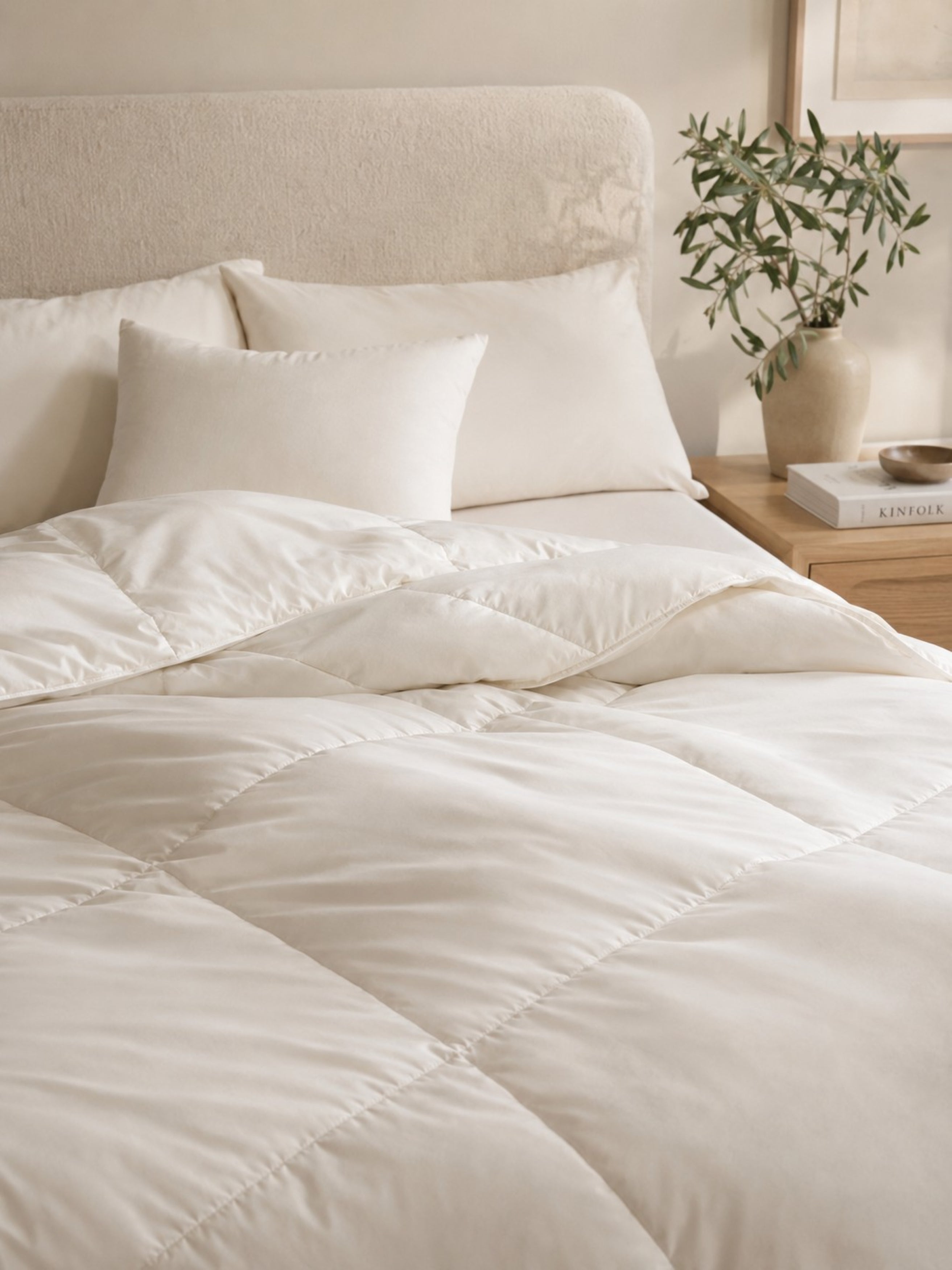 330TC Sateen Down Alternative Comforter